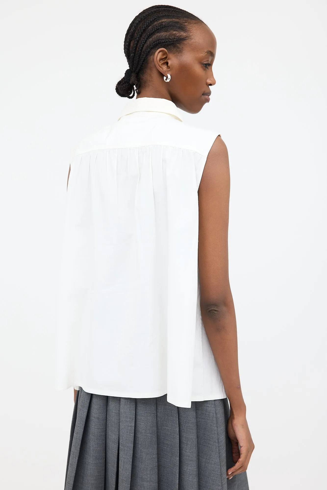 2016 Sleeveless Button Up Blouse