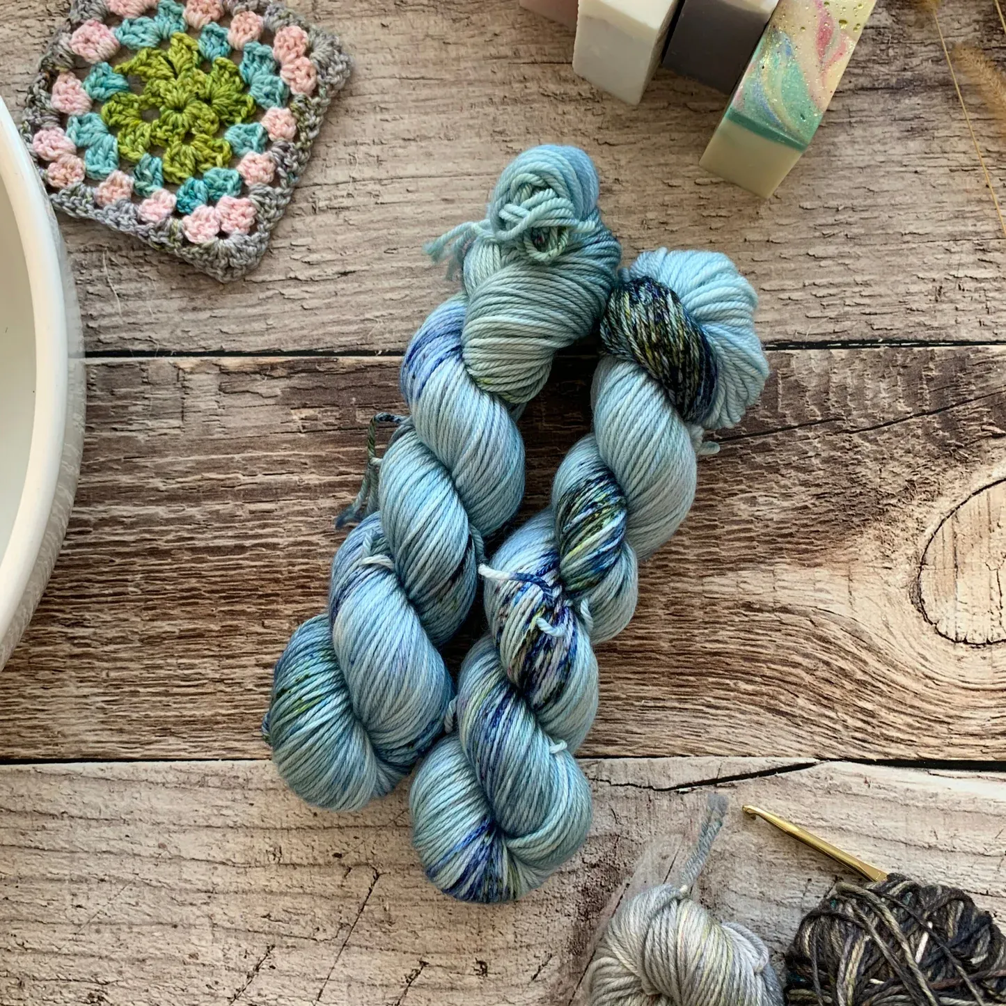 On The Round : Plush DK