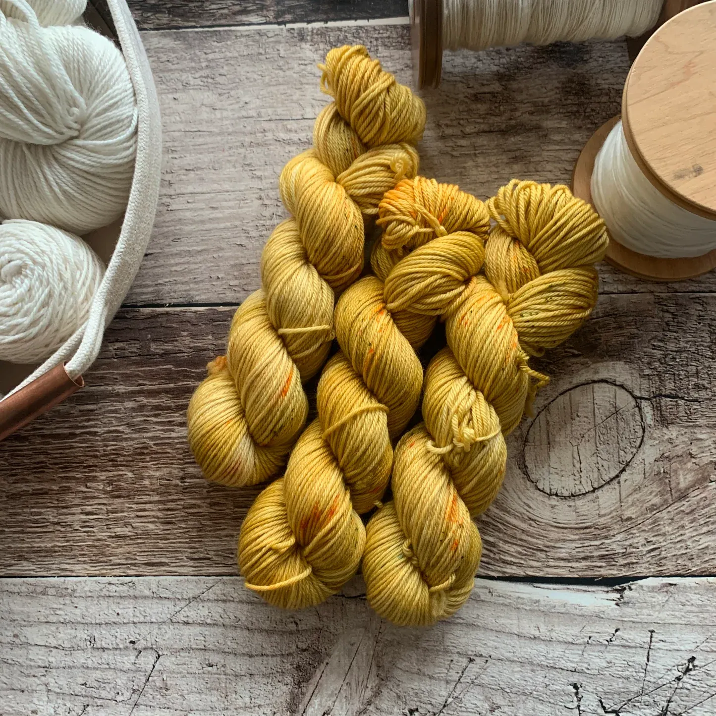 On The Round : Plush DK