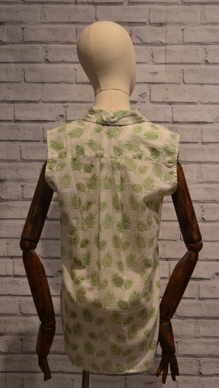 Sleeveless MINT green cotton shirt